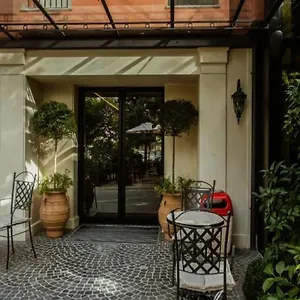 Ebel Boutique 4* Tirana